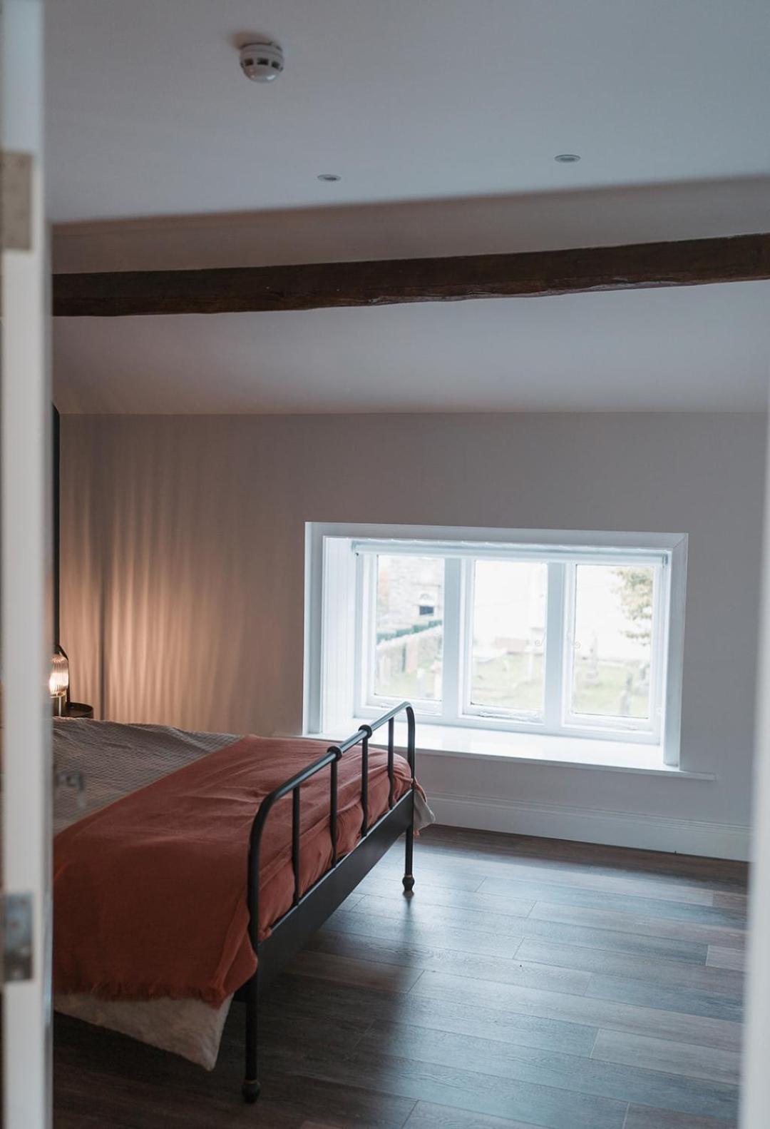 Apartment At 68 Saintfield Exteriör bild