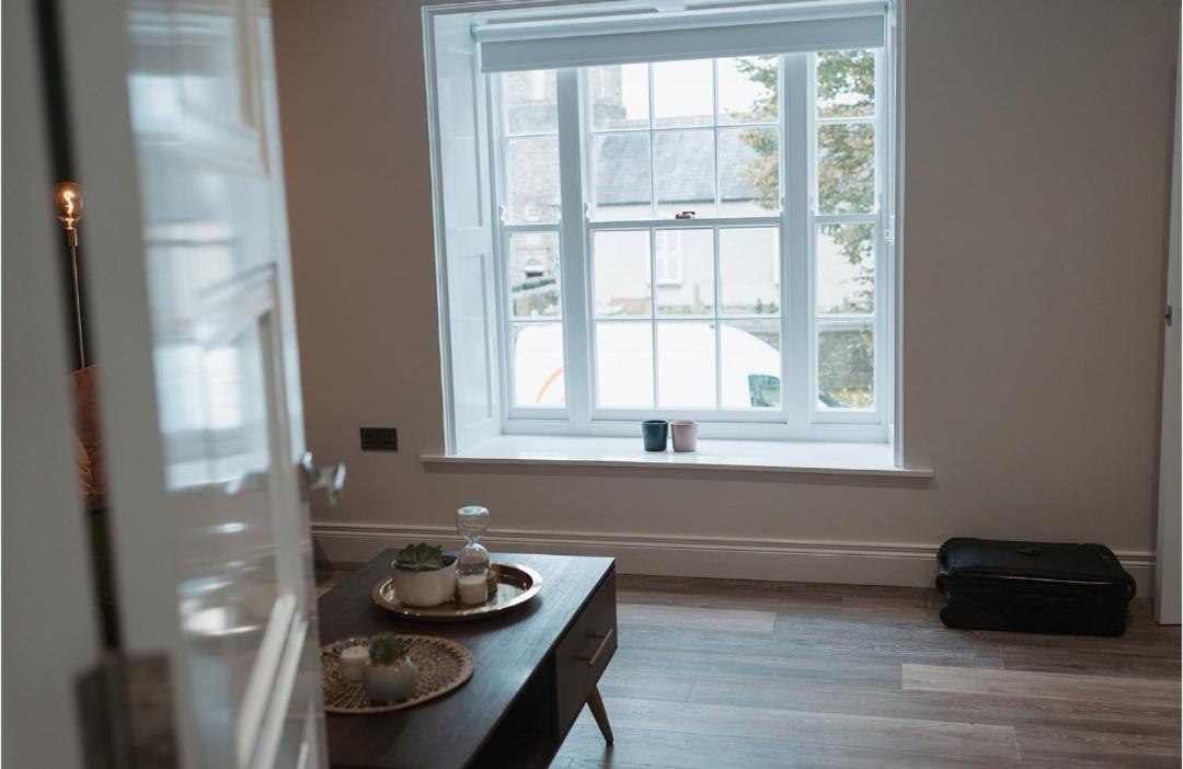 Apartment At 68 Saintfield Exteriör bild